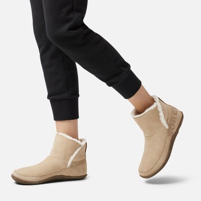 Sorel Women's Nakiska British Tan Suede Sherpa Lined Bootie Slipper - Size 8
