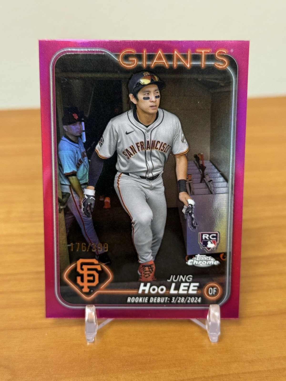 2024 Topps Chrome Update Jung Hoo Lee Rookie Debut RC Magenta 176/399 Refractor