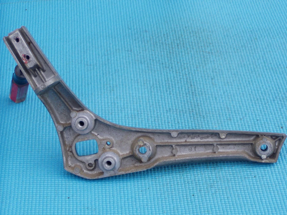 84-85 Kawasaki ZN1100 ZN700 LTD eje inferior izquierdo cuadro empuñadura Foto 3 de 4