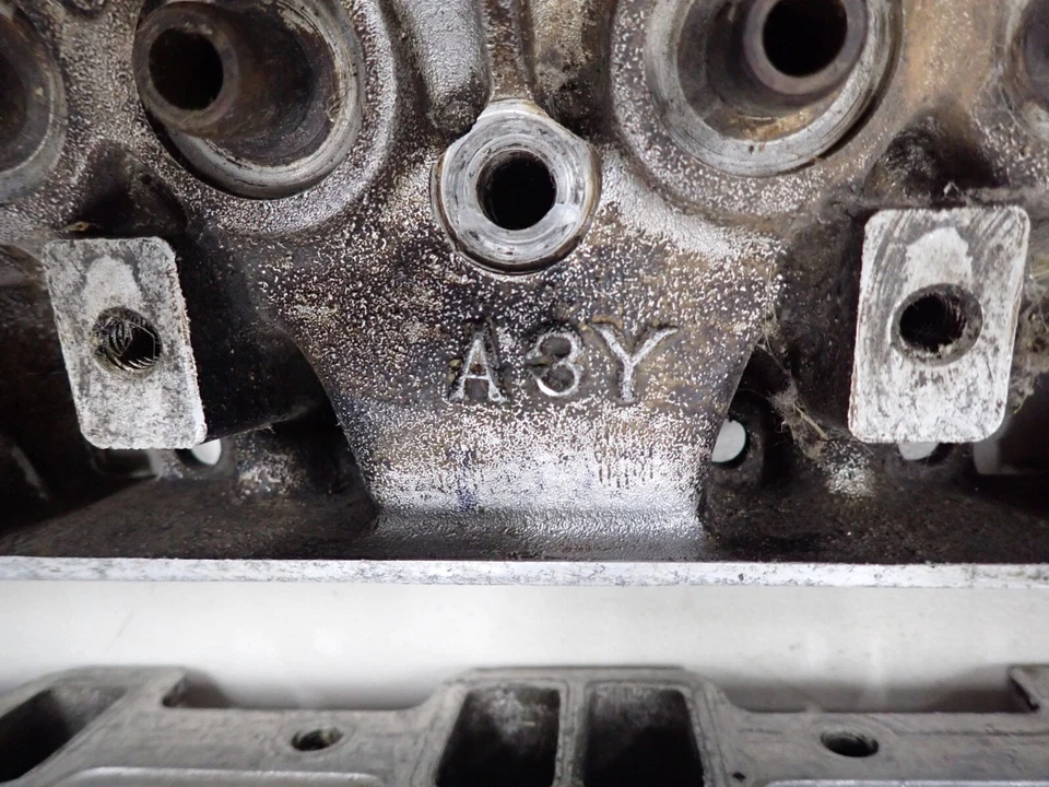 Culatas de aluminio GM 215 V8 1193741 Buick Range Rover Oldsmobile muy bonitas Foto 4 de 4