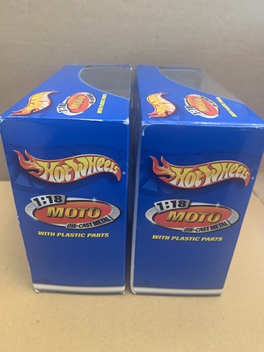 T173 2 New Hot Wheels Law Enforcers Motorcycles 2002 #47115 & 47111 by Mattel - Picture 12 of 16