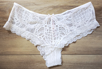 Victoria's Secret Very Sexy Coconut Sheer Mesh Lace Crochet Cheeky Panties Bow M