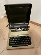Olivetti Lettera 12 Typewriter Spain Vintage w Hard Case Tested Keys thumbnail