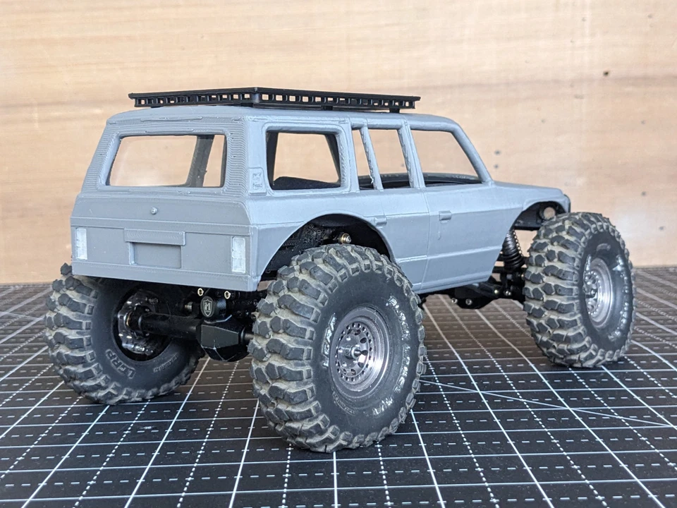 Axial SCX24 1/24 Toyota Land Cruiser 132-137mm C10 Deadbolt RC Crawler Truck - Image 2 of 4