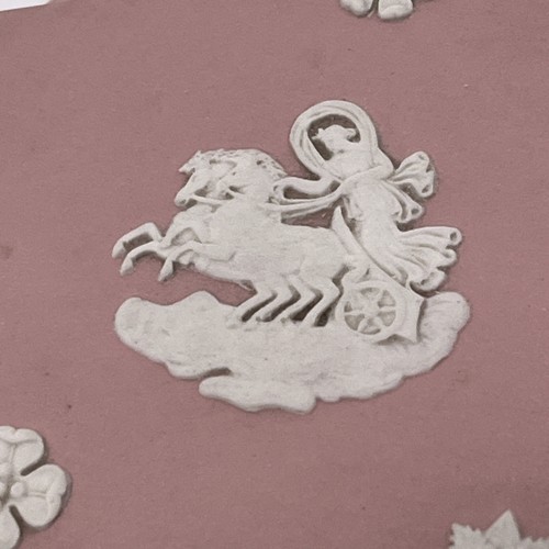 Wedgwood Jasperware Pink Star Shaped Trinket Box - Picture 12 of 19