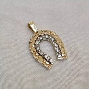 Authentic Round Cut Simulated Diamond Horseshoe Pendant Free Chain 14k Yellow Gold Plated