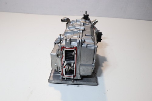 MERCEDES C CLASS W205 2.0 PETROL HYBRID HIGH VOLTAGE INVERTER A2059006515 - Picture 7 of 10