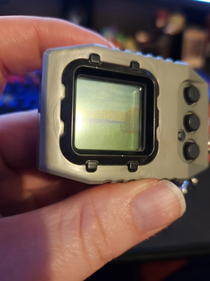 Digimon Digital Monster Pendulum Ver 20th Original Plata Negro Usado Vendedor de EE. UU. Foto 2 de 4