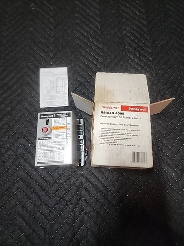 Honeywell R8184G4009 International Oil Burner Control