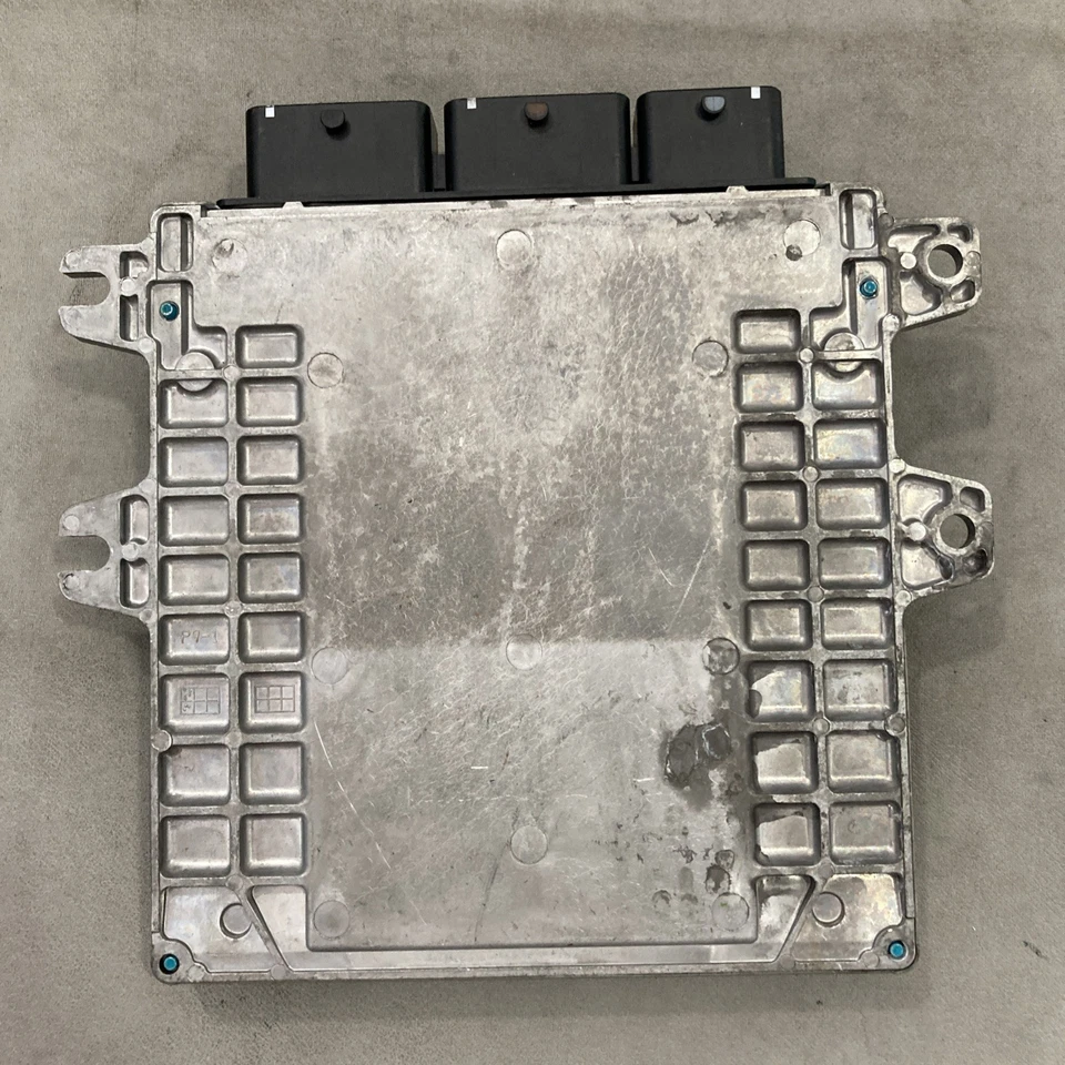 Módulo de control del motor Infiniti FX35 2012 3,5 L BEM391-000 A1 Foto 3 de 4