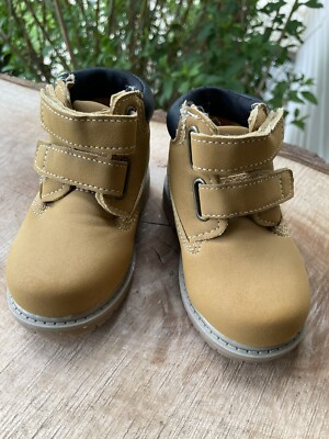 Toddler Size 4 Tan Wonder Nation Trail Boots Faux Suede Quick On/Off  New