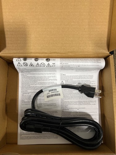 Lenovo ThinkSystem ST250 XE-2288G 8GB SFF Gigabit Ethernet 7Y45A043NA NEW - Picture 2 of 9