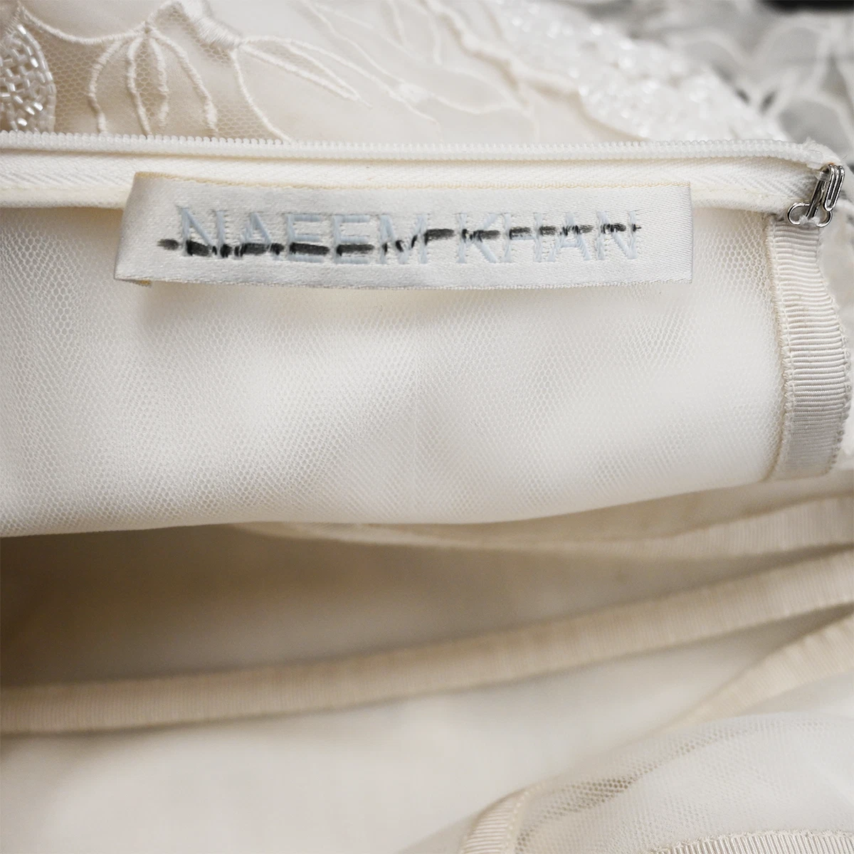 OFF WHITE Abito da sposa Naeem Kahn taglia 12 bianco sporco perline ricamate manica lunga seta