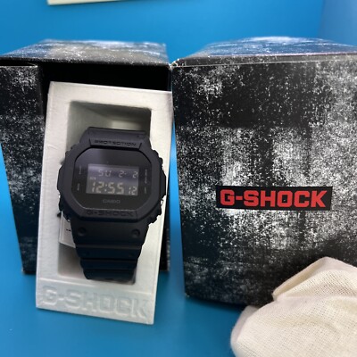 Casio G-Shock Digital Alarm Backlight Timer 12/24 DW-5600UBB-1 200M Mens Watch