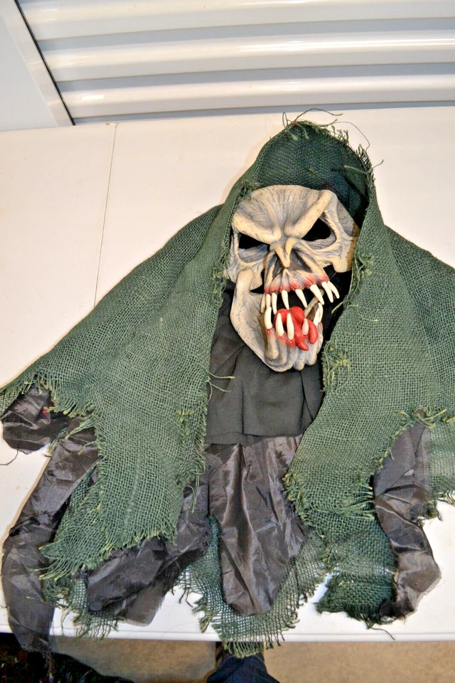 Zagone Studios Super Acción Demonio Halloween Máscara Boca Móvil EE. UU. 2006 Foto 2 de 4