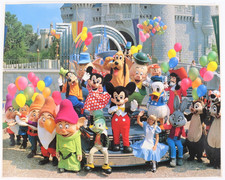 Vintage 1982 Walt Disney Photo Print Mickey & Friends 16