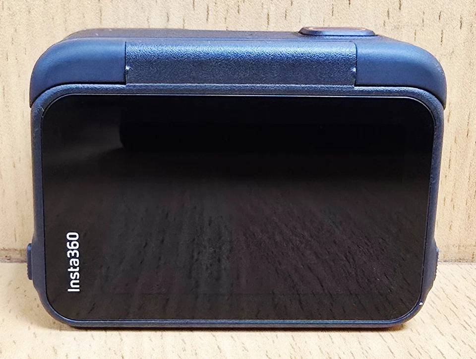 Insta360 Ace Pro 8K Action Camera + Accessories Bundle - 142763 - Image 3 of 4