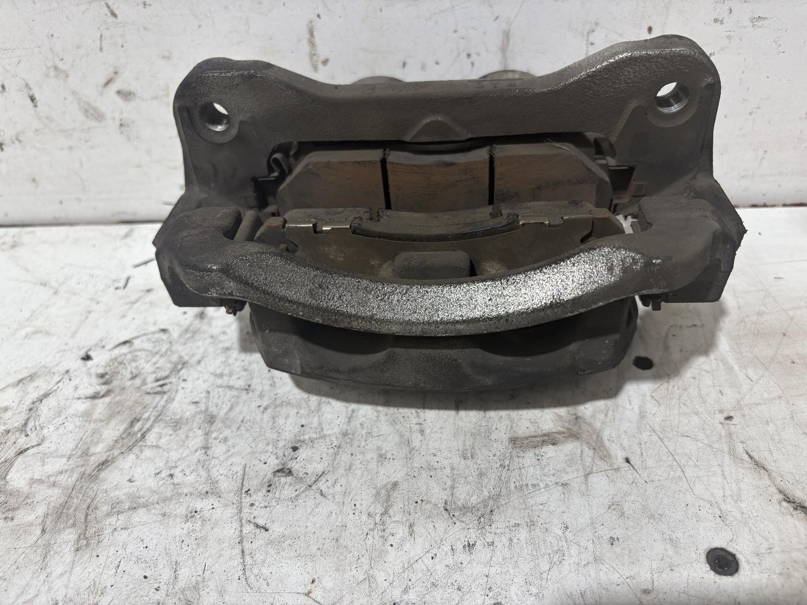 Toyota Hiace Left Front Caliper GDH320 02/2019-Current - thumbnail 5
