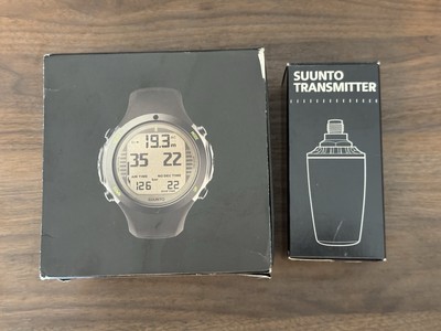 Suunto D6i Novo Stealth Dive Computer w/ USB & Transmitter