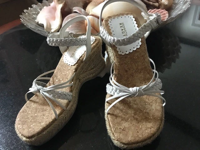 Sandálias femininas Kenneth Cole sandálias de couro branco meninas tamanho -13M - Imagem 4 de 4