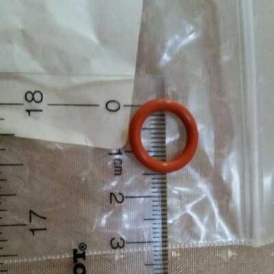Ten of Bay Seal 2-111S70 Silicone O-ring ~ 5/8'' ID Bioreactor & Fermenter Sealer