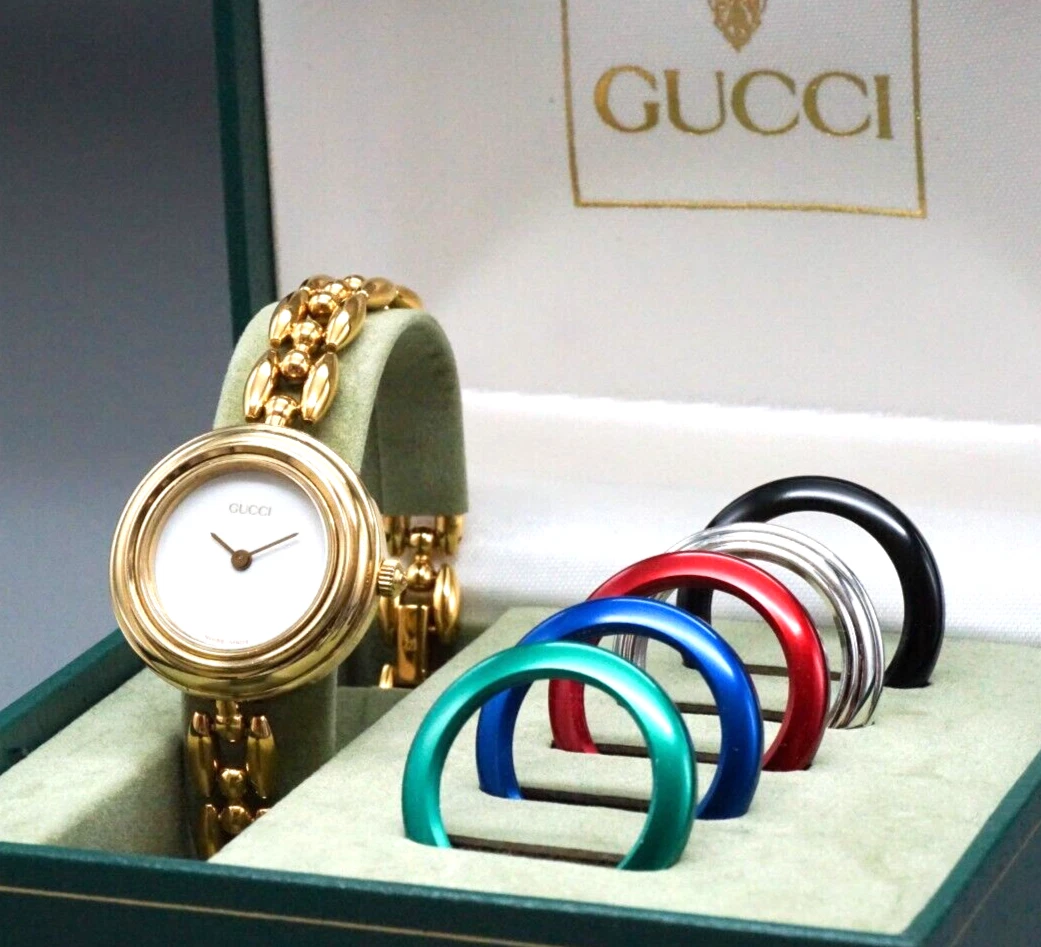 *Presque comme neuve / boîte* Montre femme Gucci 11/12.2 lunette changeante 6 couleurs du JAPON