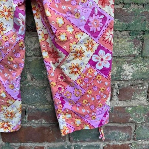 Y2K Capris Girls Size 14 Patchwork You Babes Floral Pink Orange Yellow Pants - Picture 8 of 8