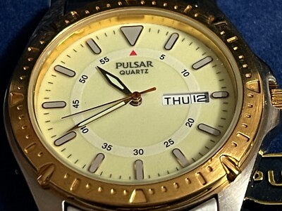 Vintage Pulsar  Silver  Watch From  1980s New Old Stock  38mm case Luminous dial