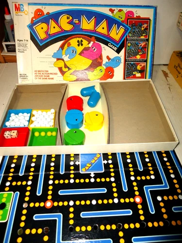 Vintage 1980 Milton Bradley Pac-Man Board Game   #4216-COMPLETE-NICE!