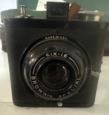 Vintage Kodak Brownie Special Six-16 Roll Film Box Camera USA