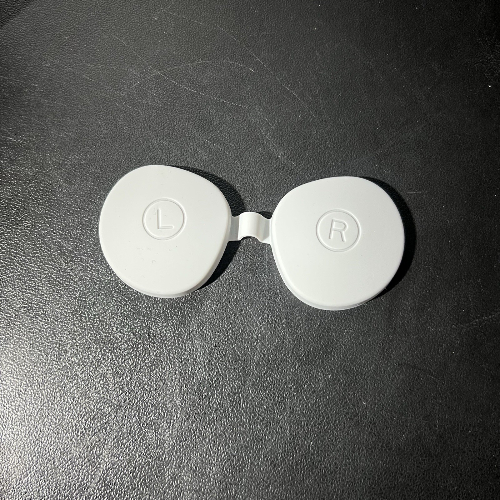 Oculus Meta Quest 2 128GB VR Tested! (Headset Only) W/Lens Eye Protection Cover