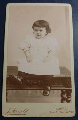 C. 1890 CDV Baby Puppe A Bourg En Bresse Arnold Foto Ain 