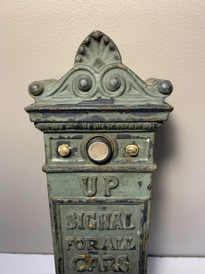 Antiguo panel de señal de ascensor arquitectónico interruptor de botón de carga arriba hacia abajo Foto 3 de 4