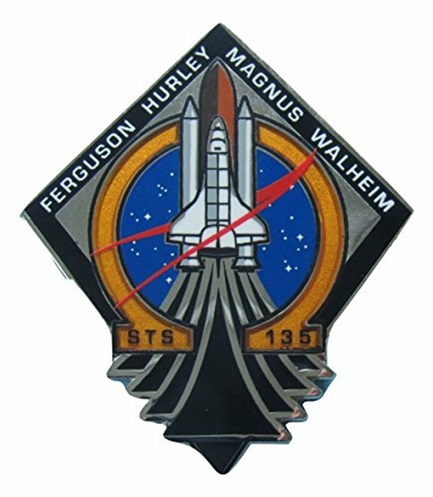 Space Shuttle Pin Mission Complete Nasa Official Edition STS 135