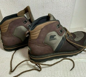 sorel mens walking boots