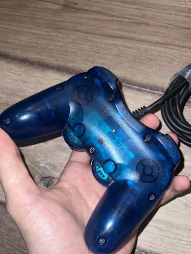 Pelican Edge PL-6644 See Through Blue Corded Gaming Controller PS2 Playstation - Picture 2 of 4