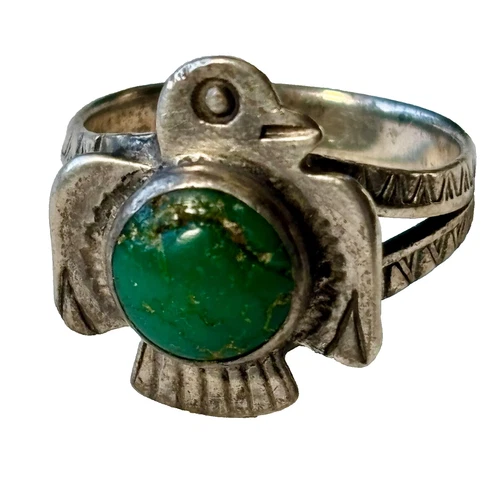 NAVAJO OLD VINTAGE STERLING SILVER AND GREEN TURQUOISE PEYOTE BIRD RING