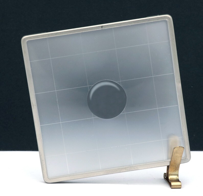 Hasselblad focusing screen 42250 with central grid 2 for 500C/M