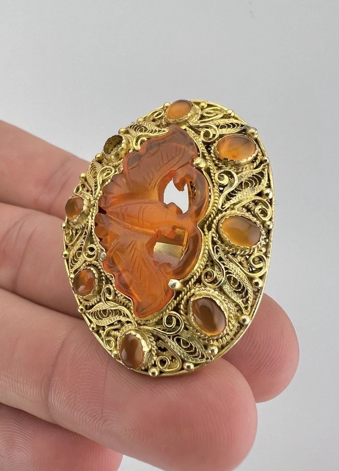 Antiguo anillo ovalado de murciélago cornalina tallada ornamentada de plata dorada de exportación china Foto 3 de 4