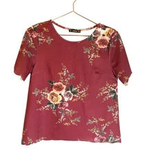 Shein floral scalloped top size XS