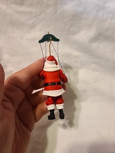 (D) Hallmark Andenken Ornament Weihnachtsmann Marionette 2001 Collector's Club - Bild 7 von 7