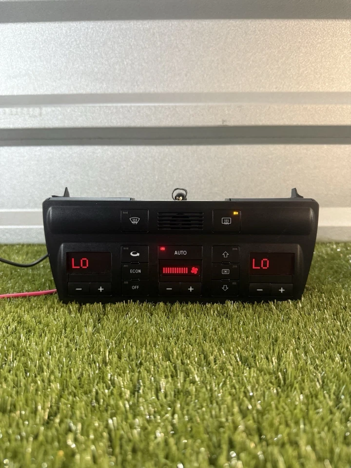 1249 Audi A6 S6 C5 4B 1999 Climate control Panel 4B0820043P - Image 4 of 4