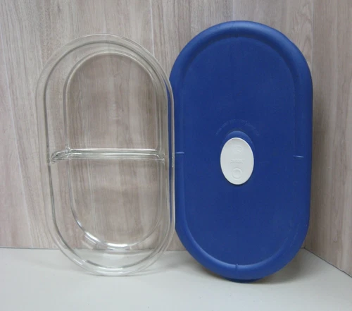 Pyrex Divided Clear Glass Dish Bowl 5.5 cup 11.5 inches Model 8301 Blue Lid