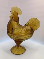 Vintage L E Smith Amber Two Piece Standing Rooster With Original Sticker
