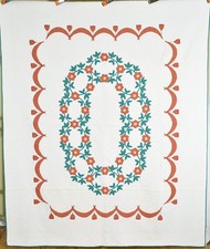 WELL QUILTED Vintage 40's Red  Green Wreath Applique Quilt  Swag Border 