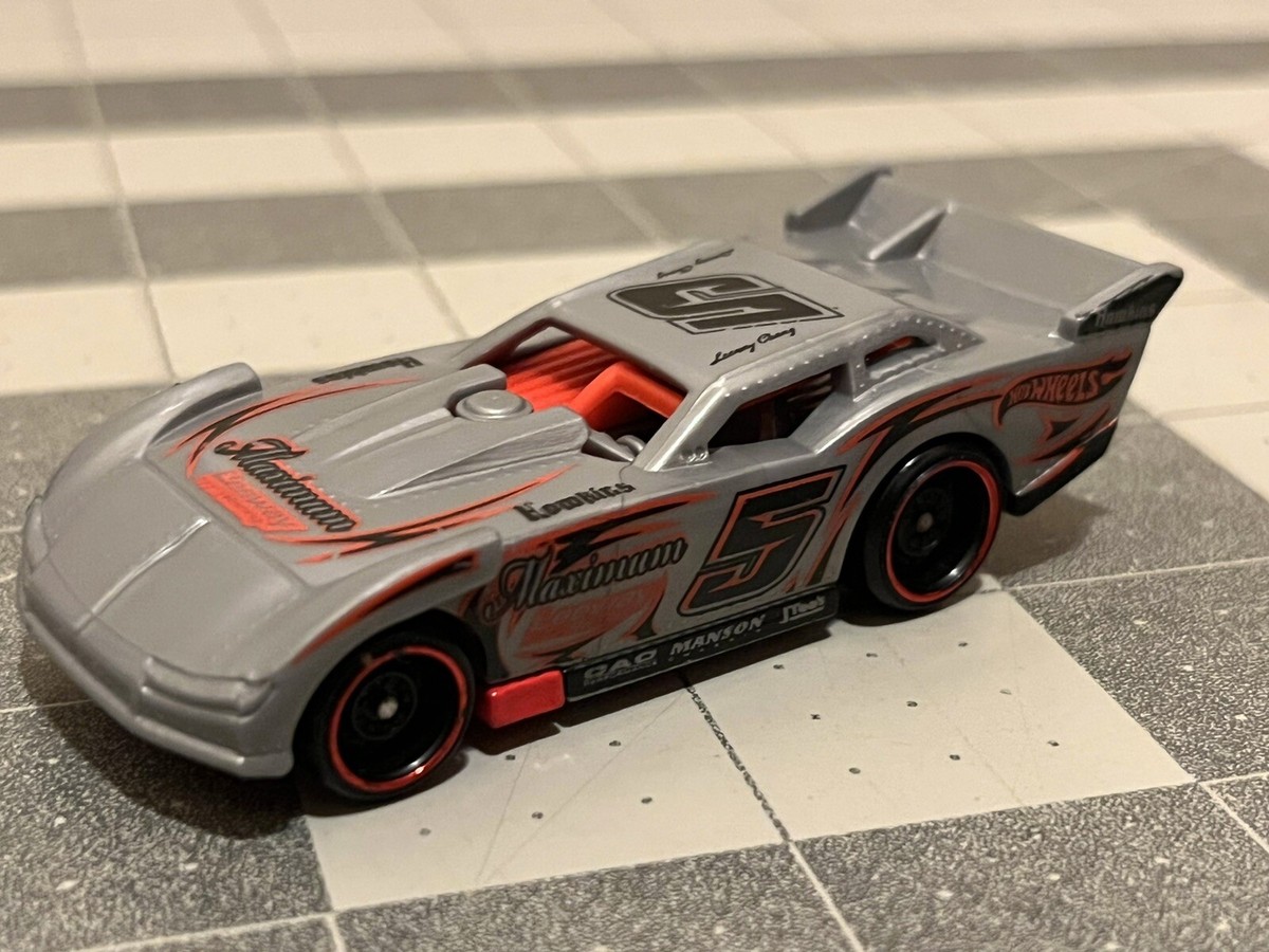 Maximum Leeway (Gray) - Multipack Exclusive - Hot Wheels Basic