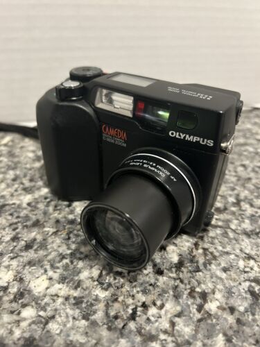 Olympus CAMEDIA C-3030 Zoom 3,3-MP-Digitalkamera – schaltet sich ein – lesen - Bild 1 von 9