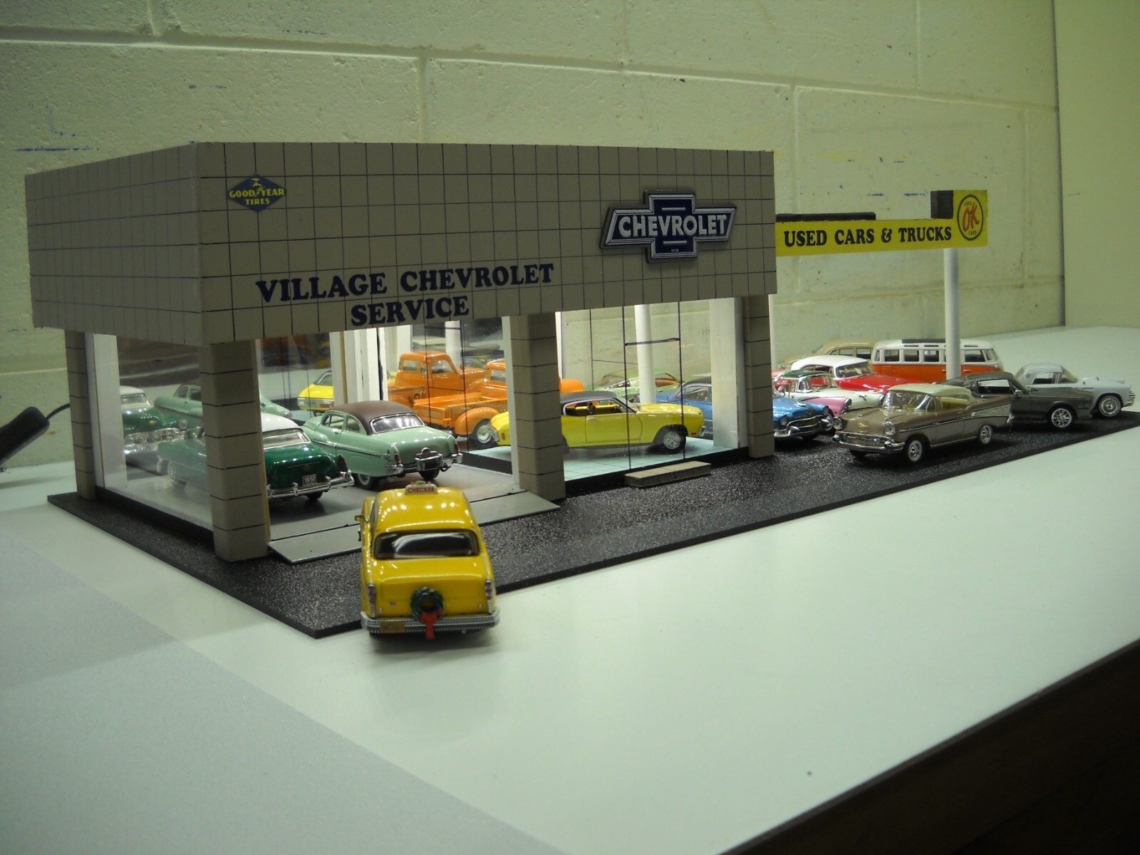 Chevrolet vintage dealership 1/43rd custombuilt scale model car