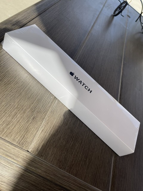 Apple Watch Series 4 44 mm Space Gray Aluminum Case with Black Sport Band  (GPS) - (MU6D2LL/A) for sale online | eBay