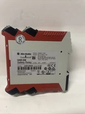Allen Bradley 440R-EM4R2 Series A 200 GSR EM Safety Relay. Great Condition
